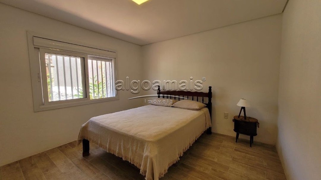 Casa à venda com 3 quartos, 114m² - Foto 12