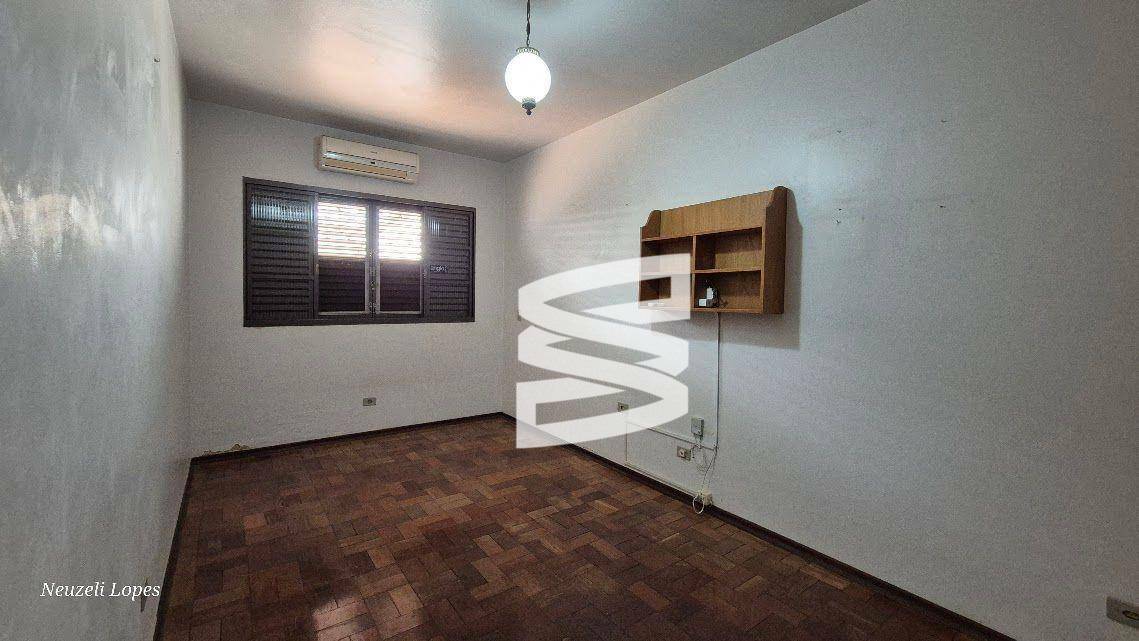 Casa à venda com 3 quartos, 134m² - Foto 9