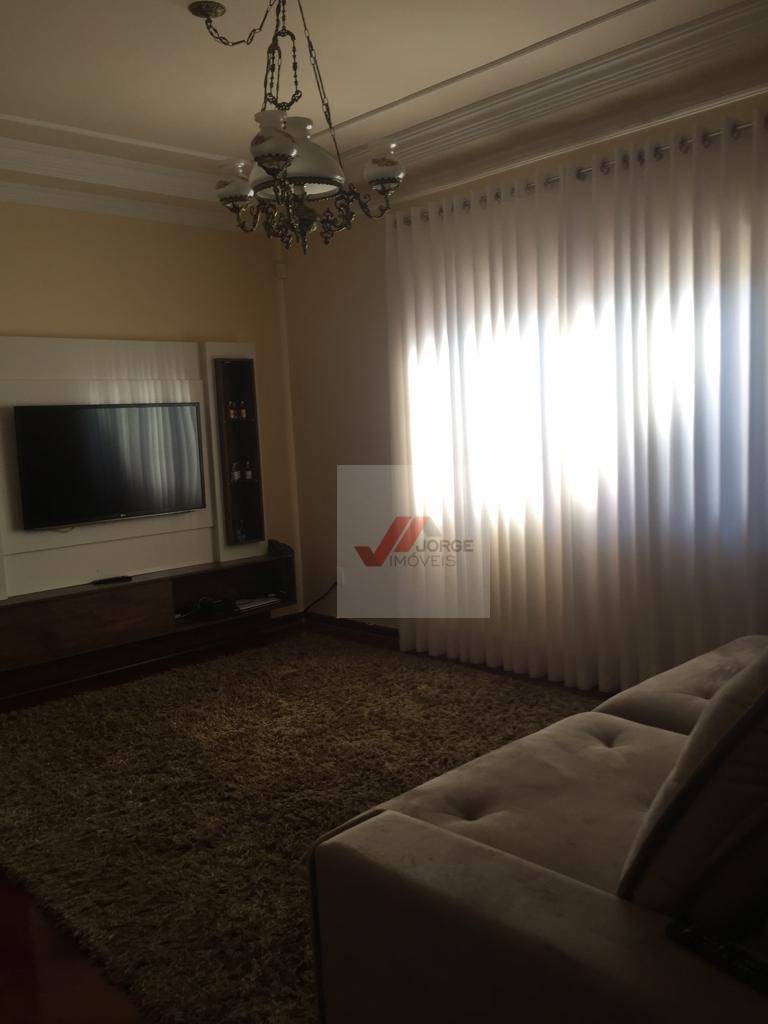 Casa à venda com 5 quartos, 379m² - Foto 11