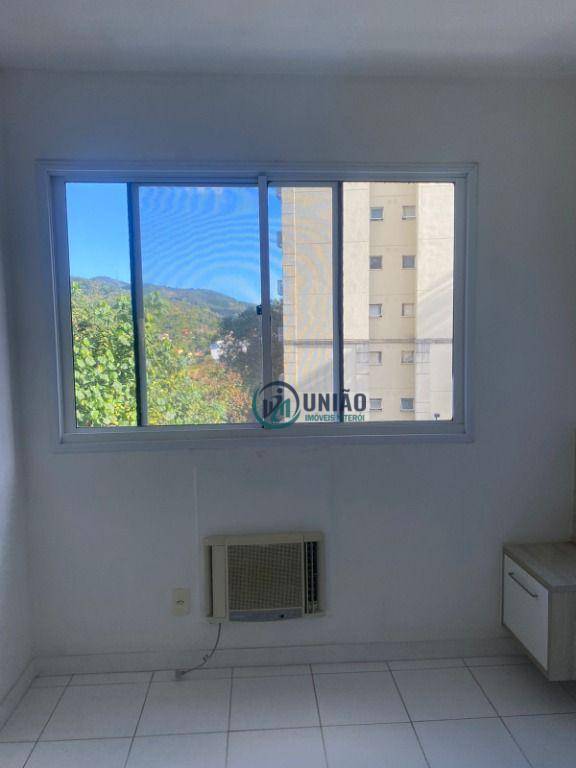 Apartamento à venda com 2 quartos, 55m² - Foto 15