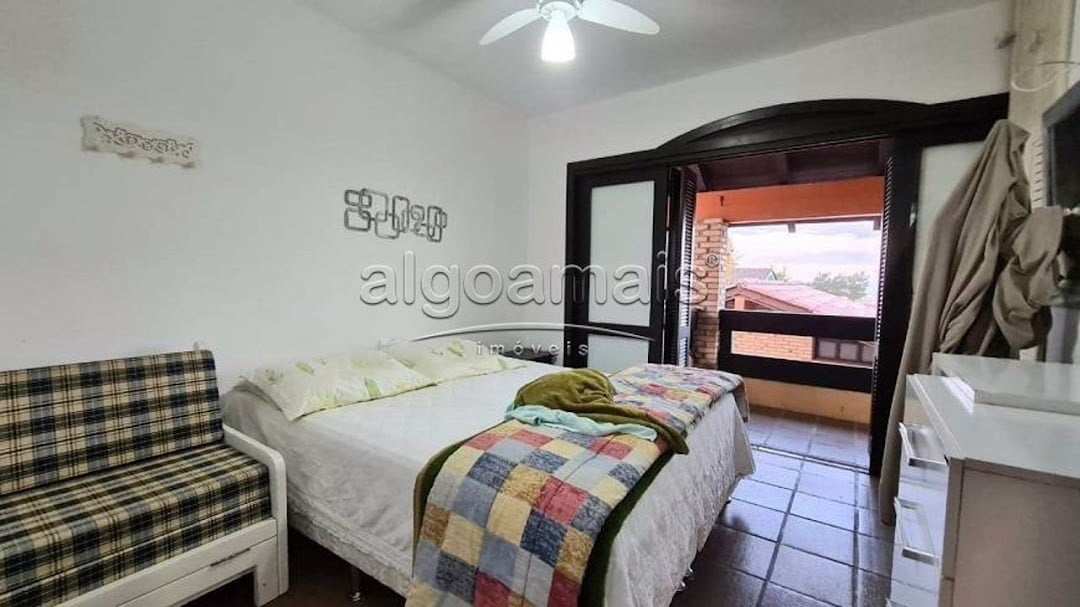 Casa à venda com 5 quartos, 300m² - Foto 13