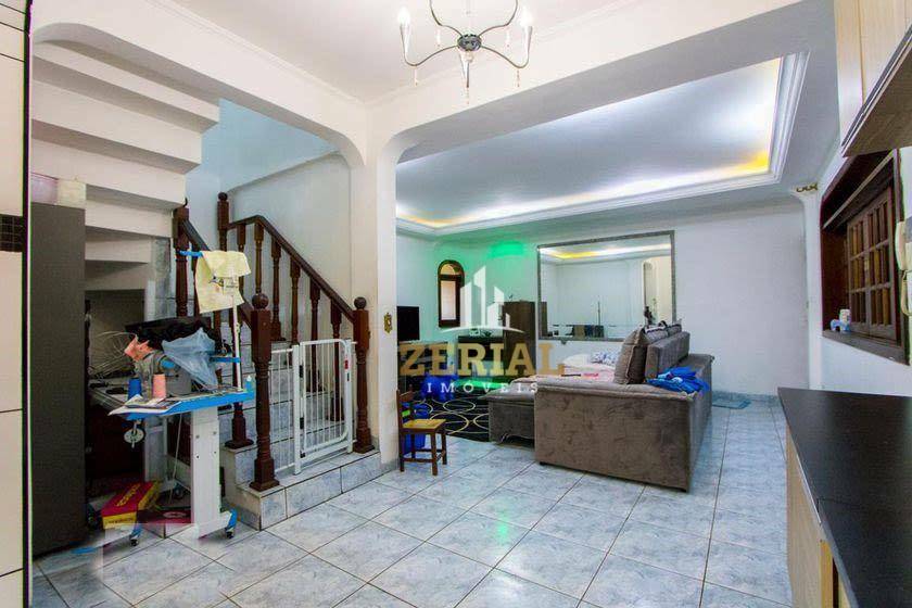 Sobrado à venda com 3 quartos, 360m² - Foto 2