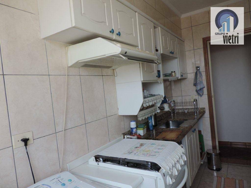 Apartamento à venda com 3 quartos, 64m² - Foto 15