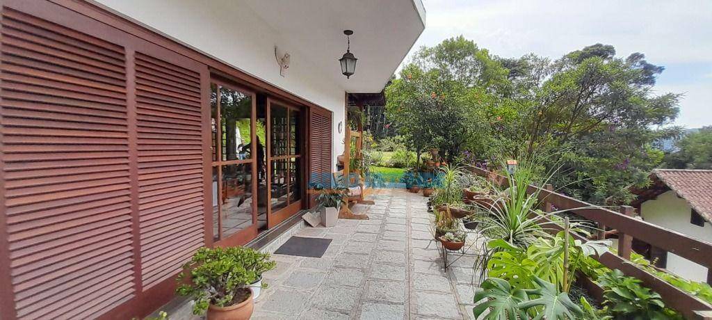 Casa de Condomínio à venda com 3 quartos, 209m² - Foto 10