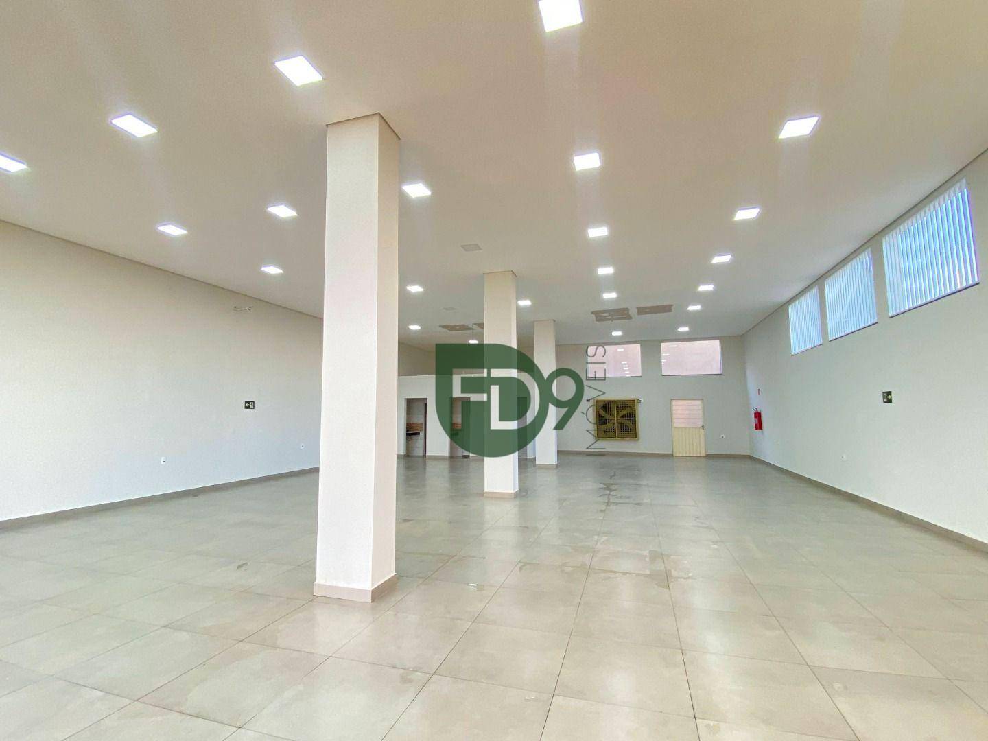 Loja-Salão à venda e aluguel, 340m² - Foto 2