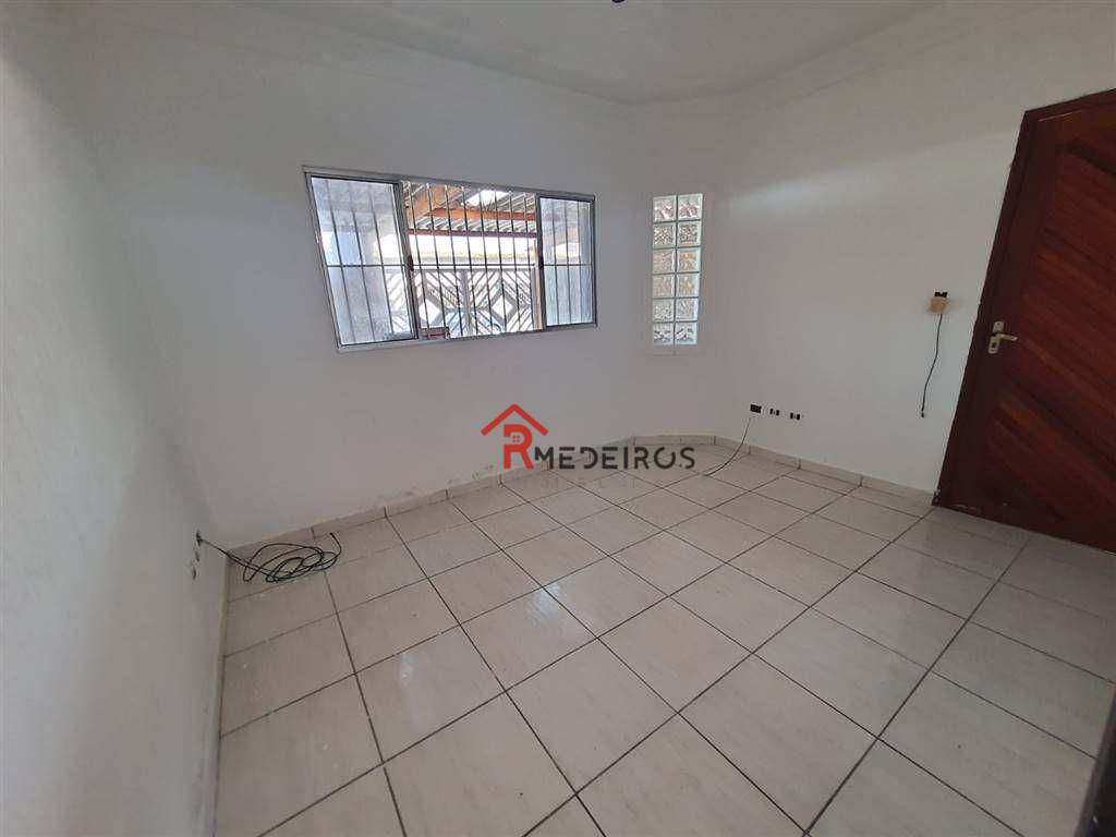 Casa à venda com 2 quartos, 68m² - Foto 10