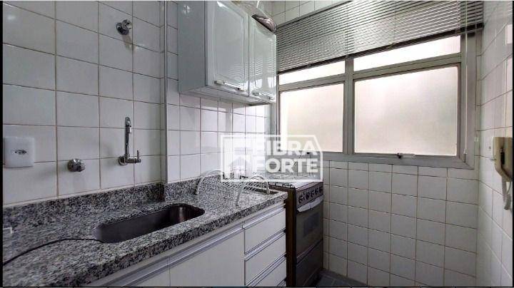 Apartamento à venda com 1 quarto, 45m² - Foto 11