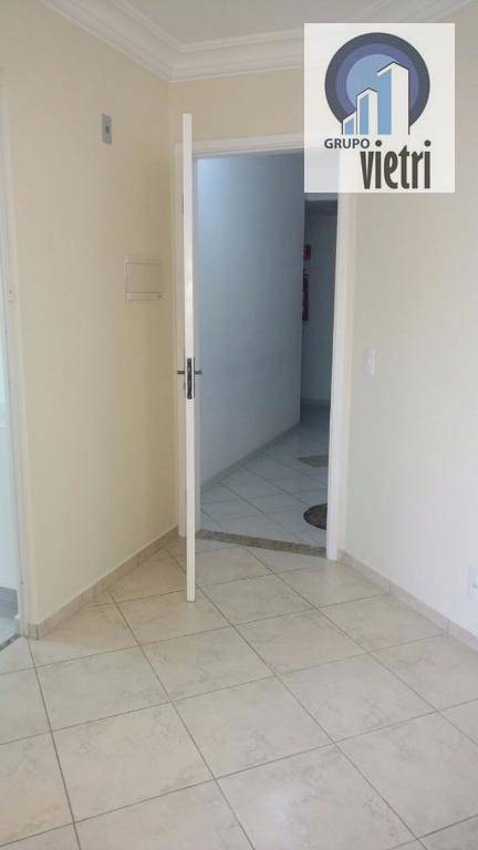 Apartamento à venda com 2 quartos, 58m² - Foto 11