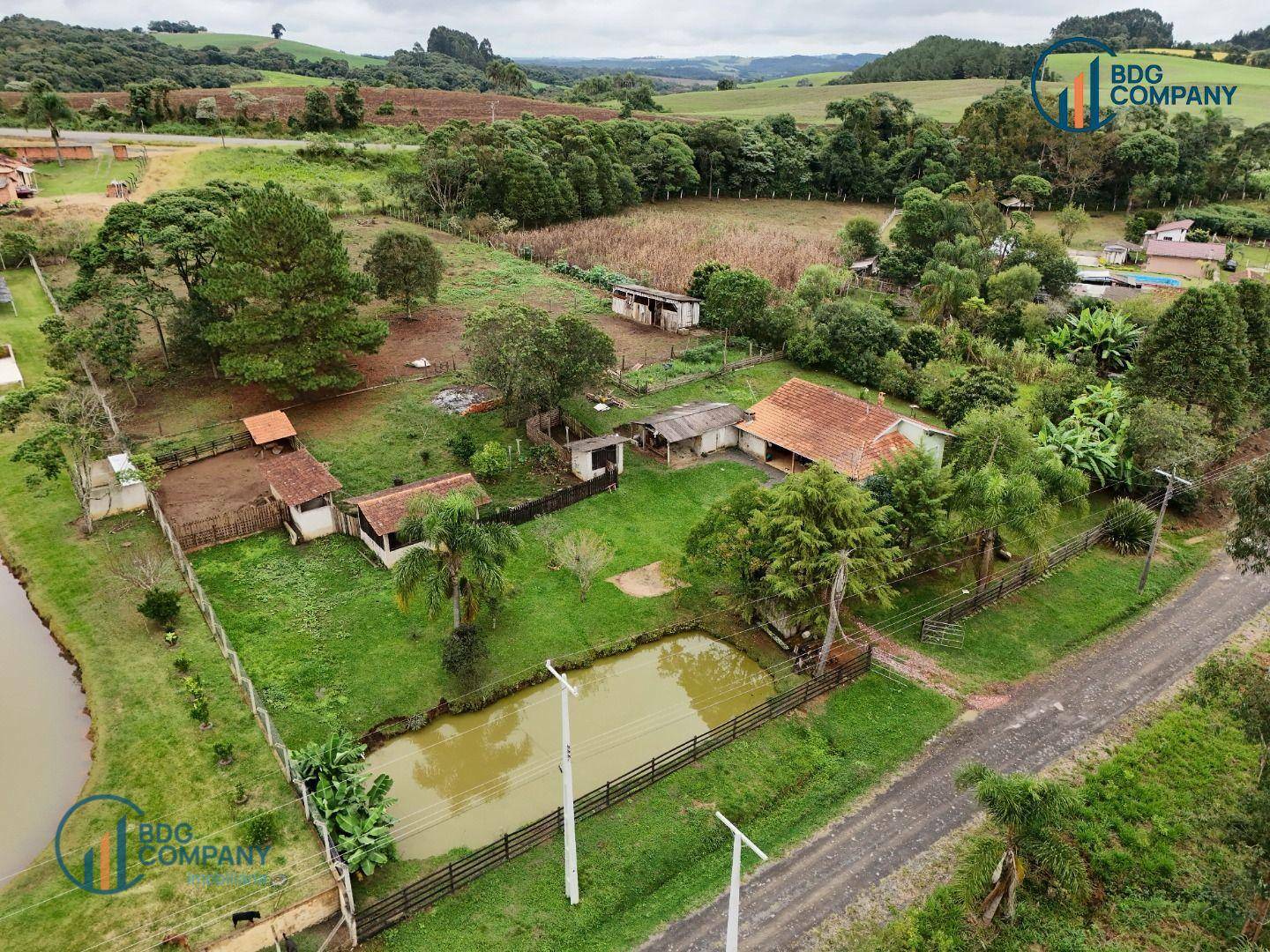 Chácara à venda com 2 quartos, 70m² - Foto 4