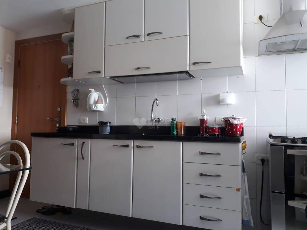 Apartamento à venda com 4 quartos, 150m² - Foto 11