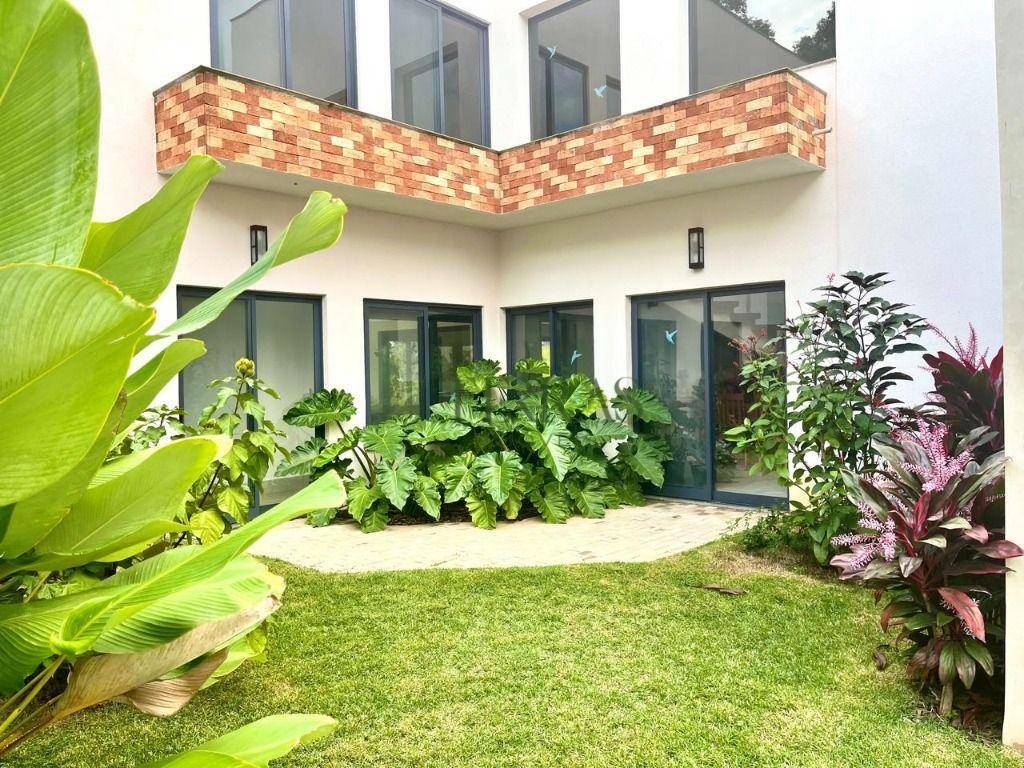 Casa de Condomínio à venda com 5 quartos, 700m² - Foto 1