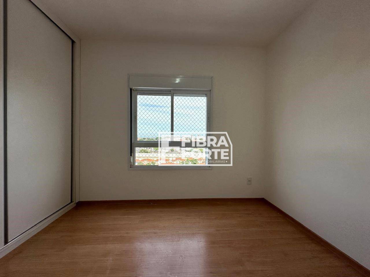 Apartamento para alugar com 3 quartos, 109m² - Foto 11