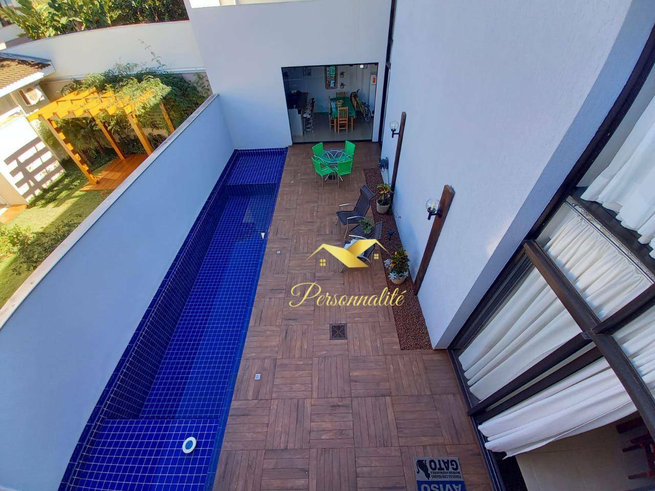 Casa à venda com 4 quartos, 300m² - Foto 42