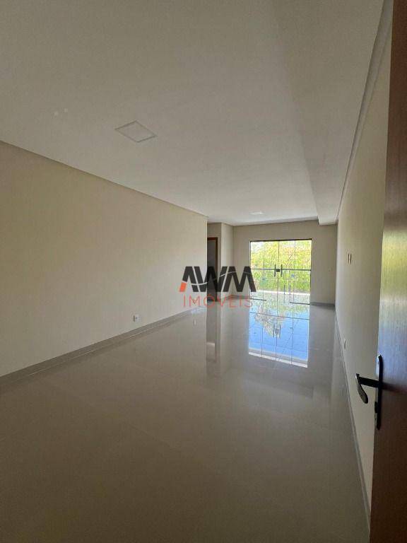 Sobrado à venda com 4 quartos, 200m² - Foto 3