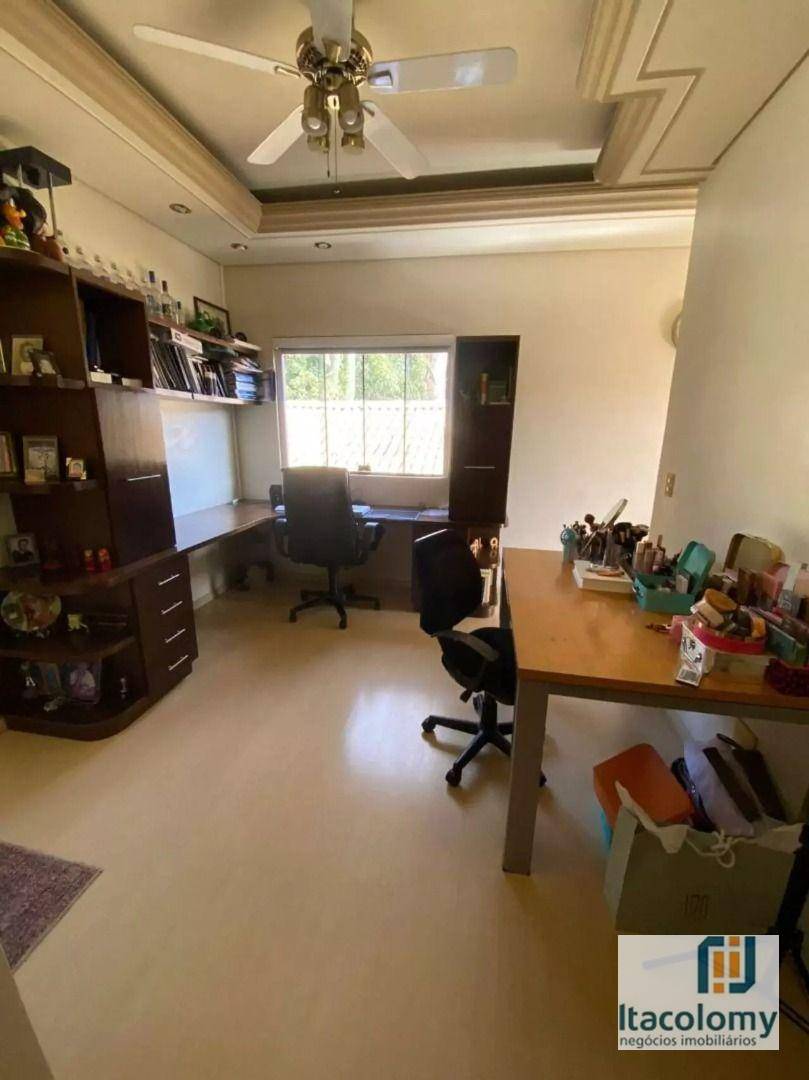 Casa de Condomínio à venda com 4 quartos, 500m² - Foto 5