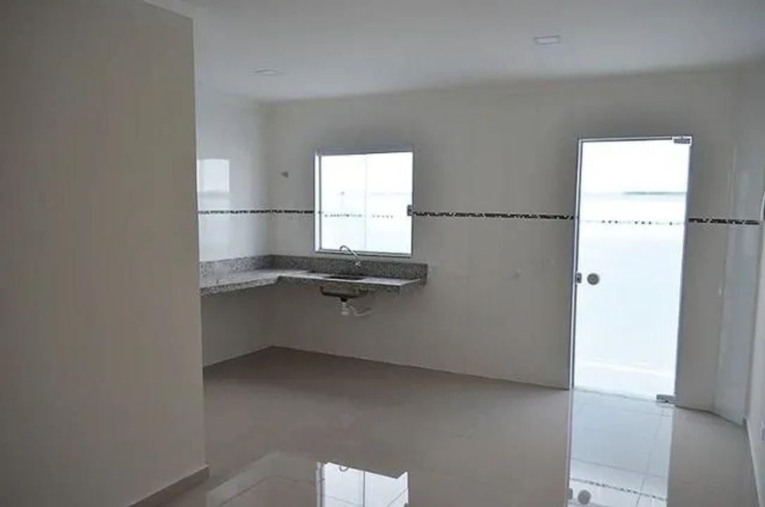 Casa à venda com 2 quartos, 90m² - Foto 1