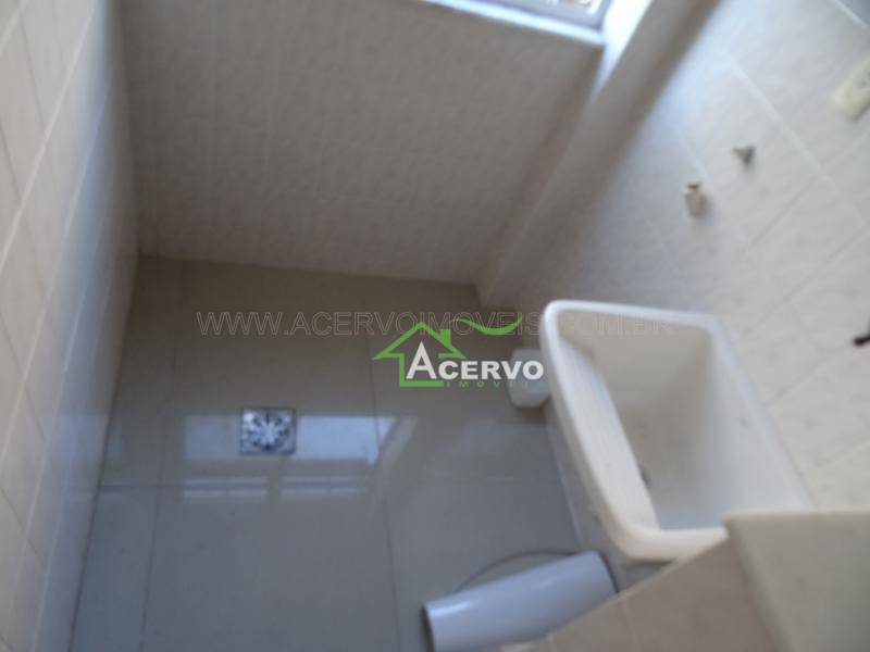 Apartamento à venda com 2 quartos, 63m² - Foto 8