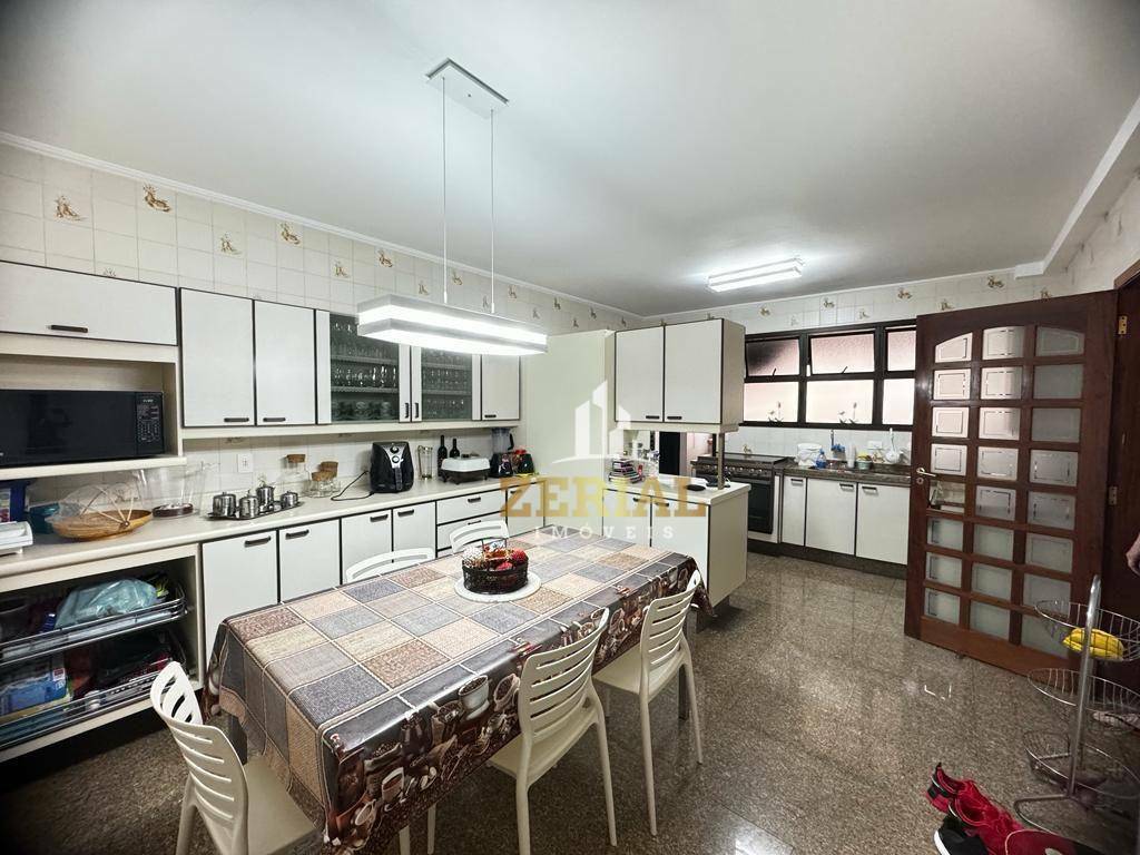 Apartamento à venda com 3 quartos, 177m² - Foto 8