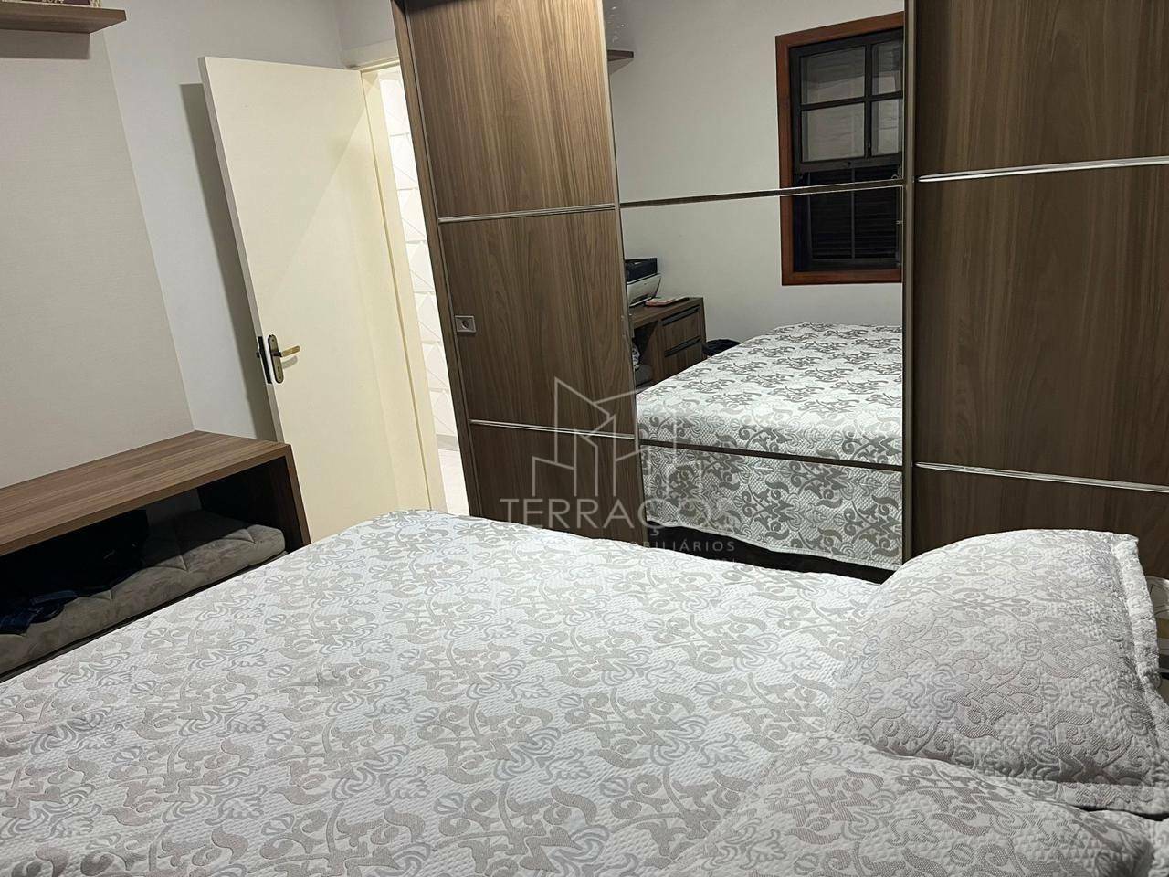 Casa à venda com 3 quartos, 175m² - Foto 4