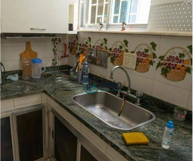 Casa à venda com 4 quartos, 198m² - Foto 6