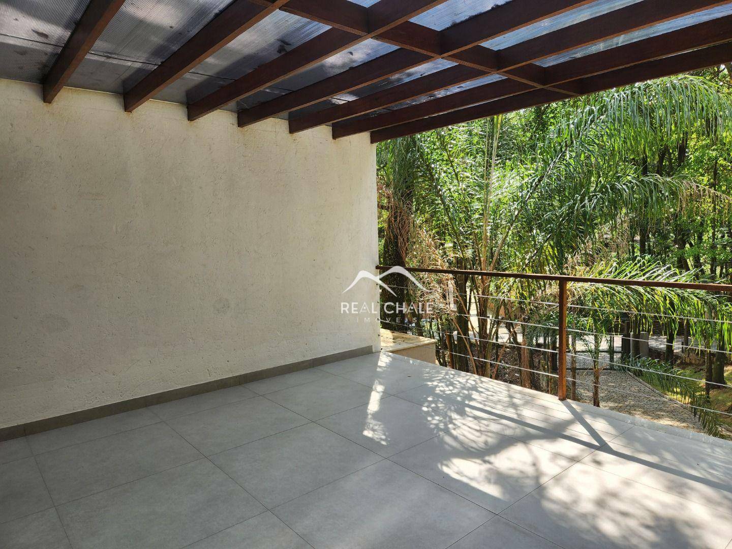 Casa à venda com 4 quartos, 250m² - Foto 15