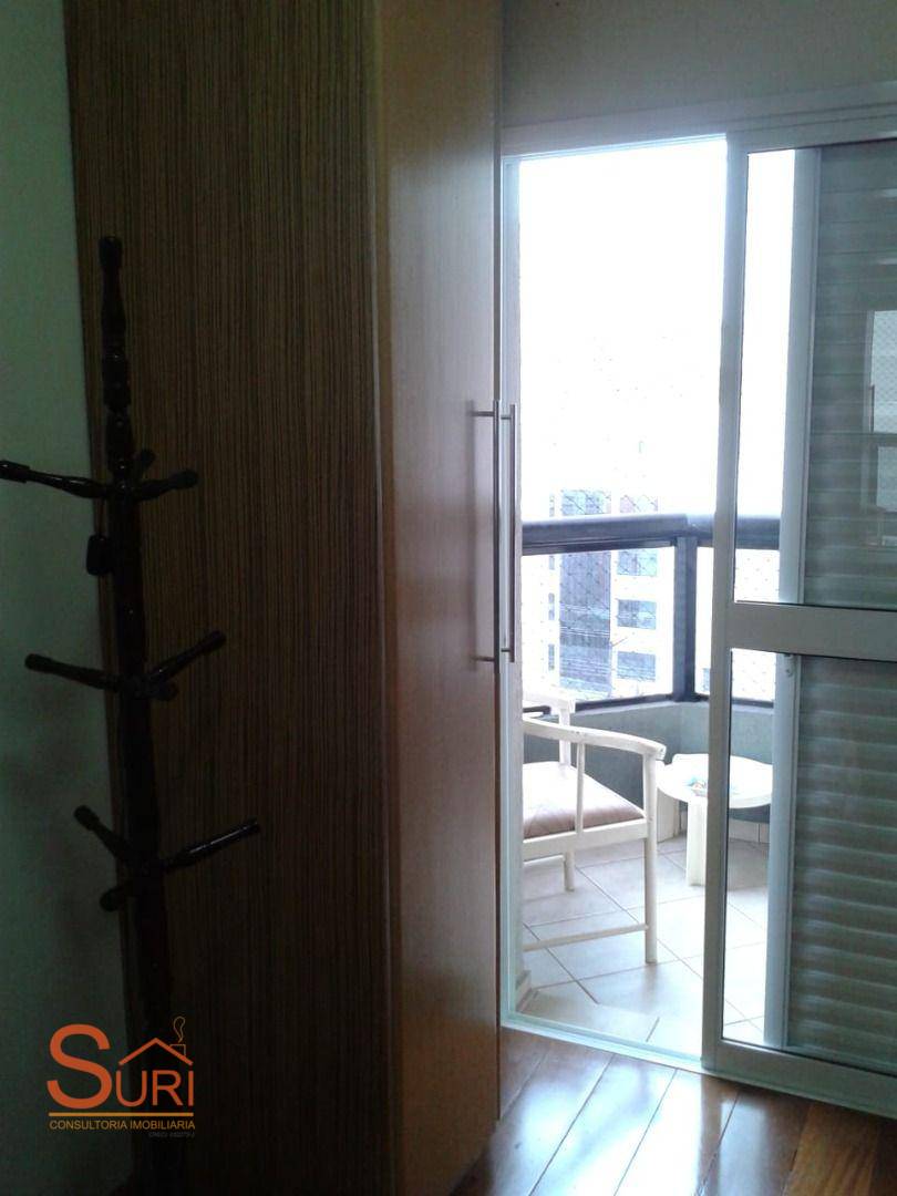 Apartamento à venda com 3 quartos, 116m² - Foto 19