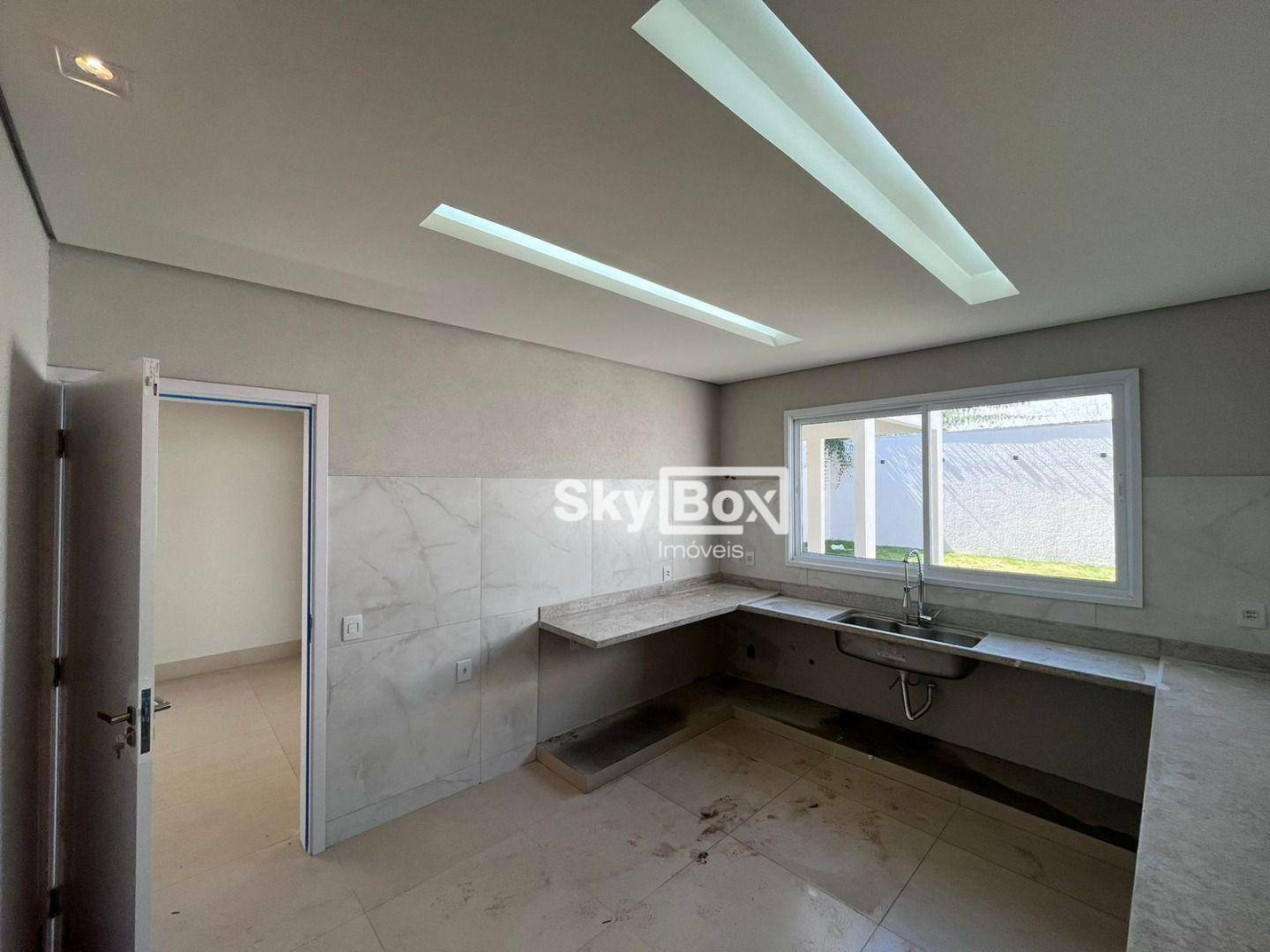 Casa à venda com 3 quartos, 250m² - Foto 5