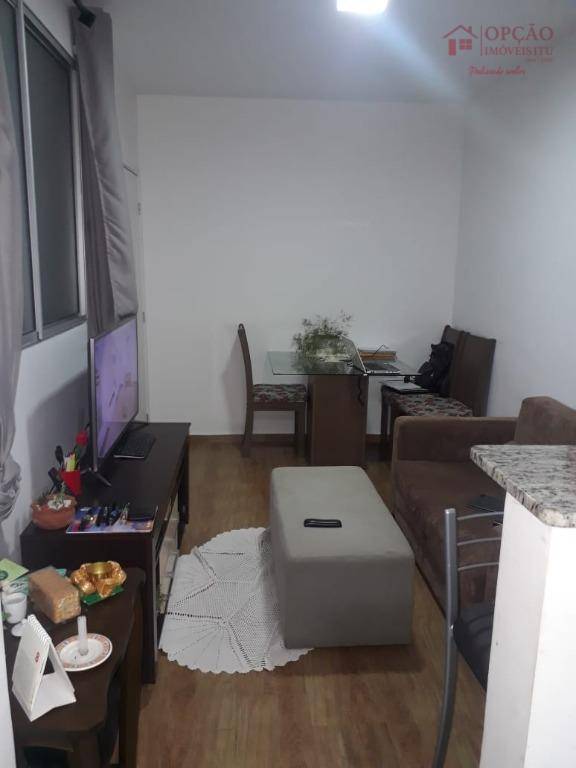 Apartamento à venda com 2 quartos, 47m² - Foto 2