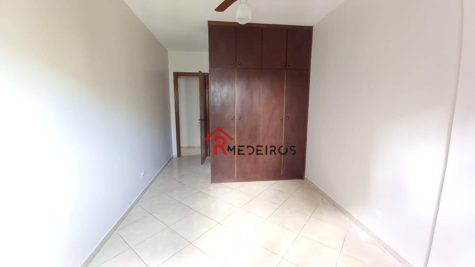 Apartamento para alugar com 2 quartos, 80m² - Foto 13