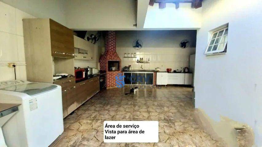 Casa à venda com 3 quartos, 137m² - Foto 4