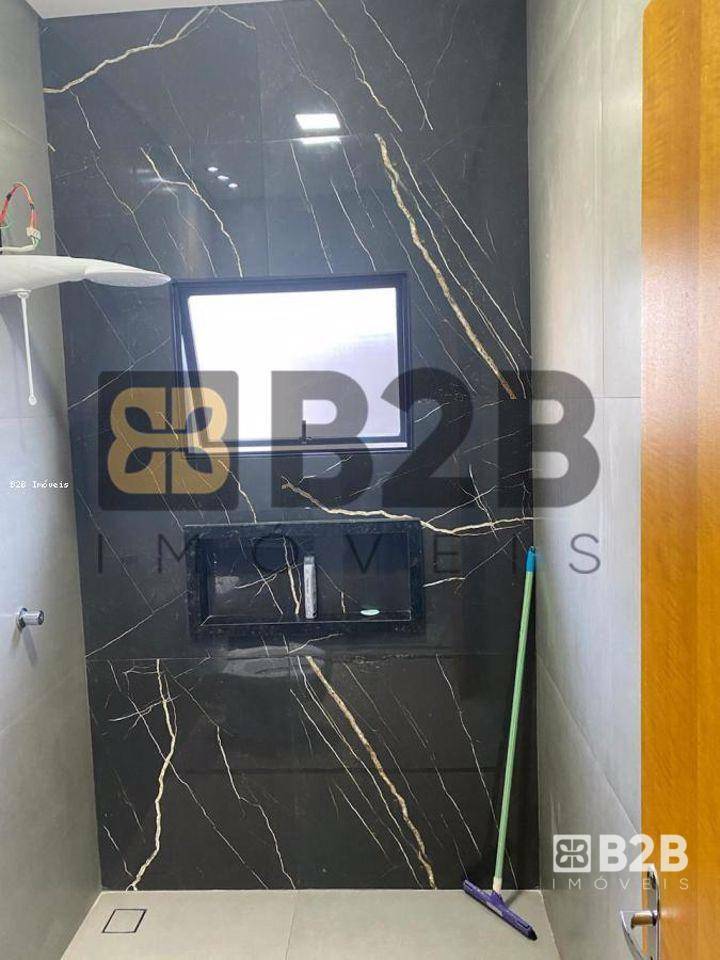 Casa à venda com 2 quartos, 90m² - Foto 4