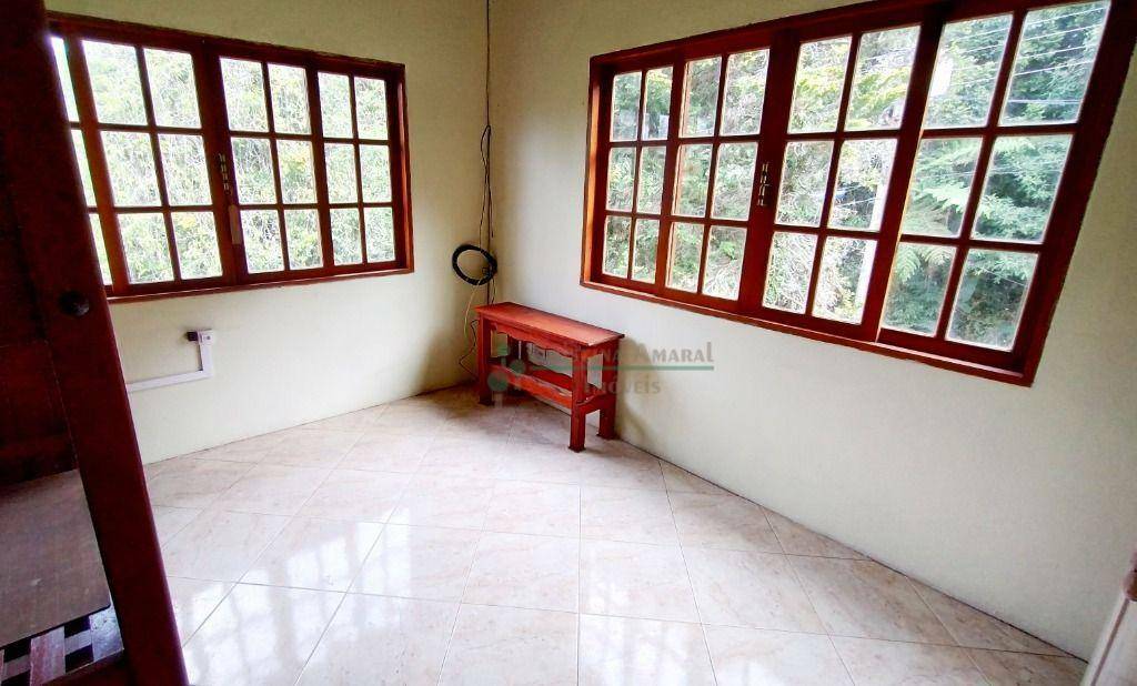 Casa de Condomínio à venda com 5 quartos, 214m² - Foto 10