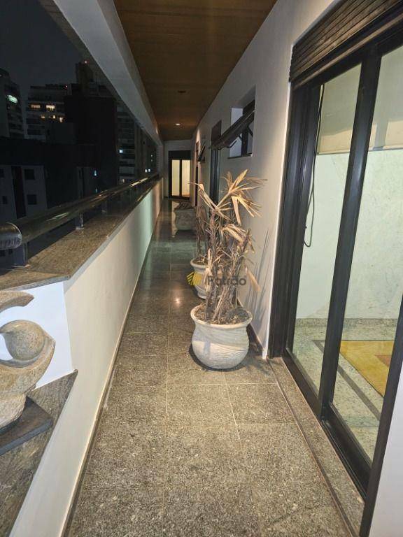 Apartamento à venda com 4 quartos, 300m² - Foto 20