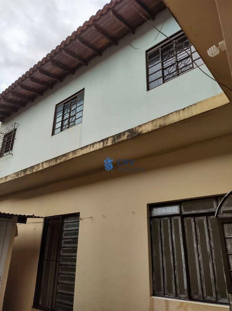 Casa à venda com 3 quartos, 120m² - Foto 2