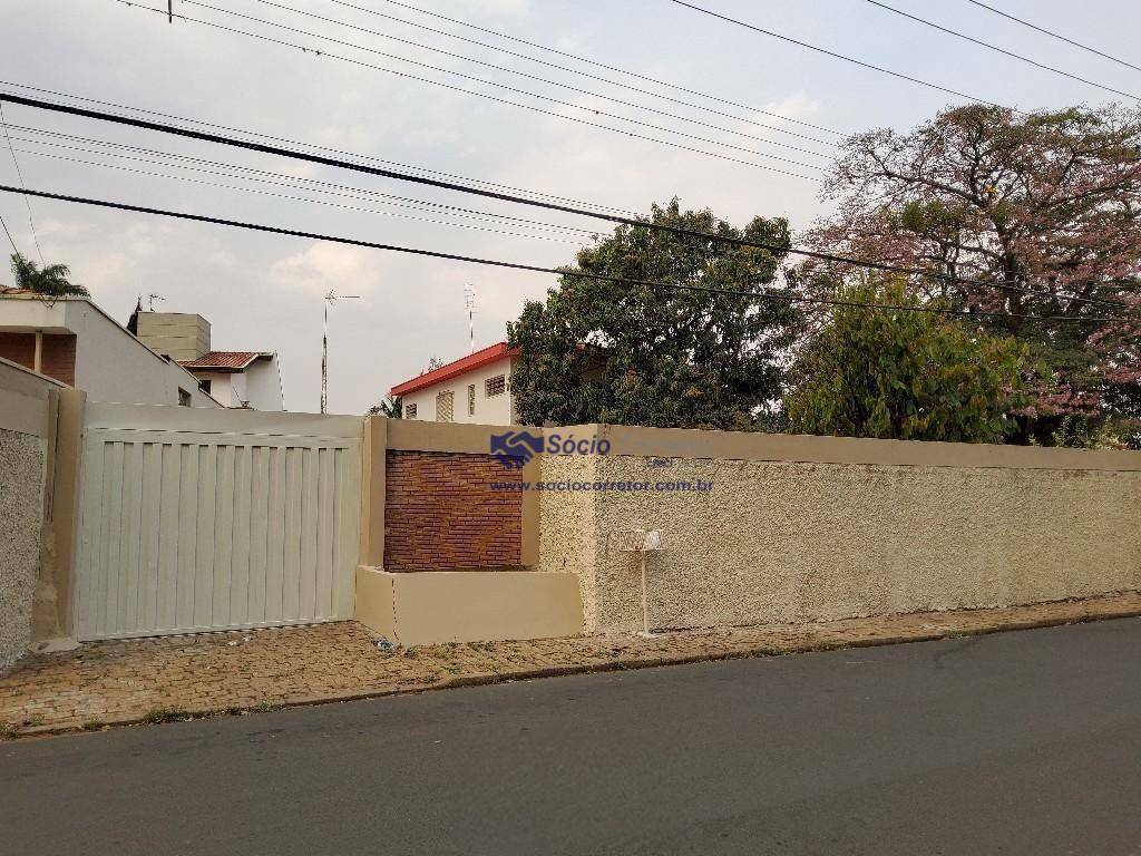 Casa à venda com 3 quartos, 444m² - Foto 3