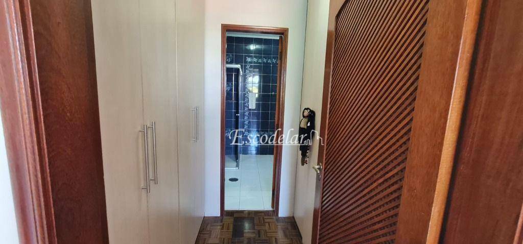 Sobrado à venda com 4 quartos, 350m² - Foto 30