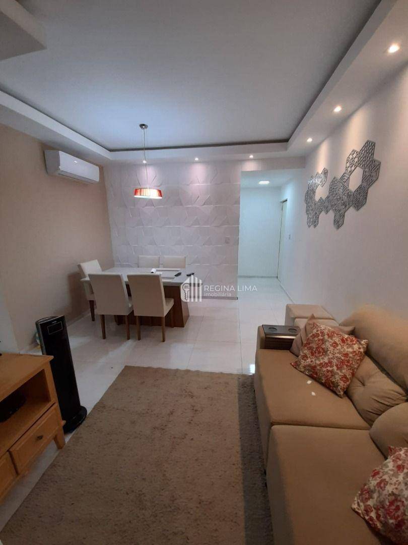 Apartamento à venda com 3 quartos, 77m² - Foto 1