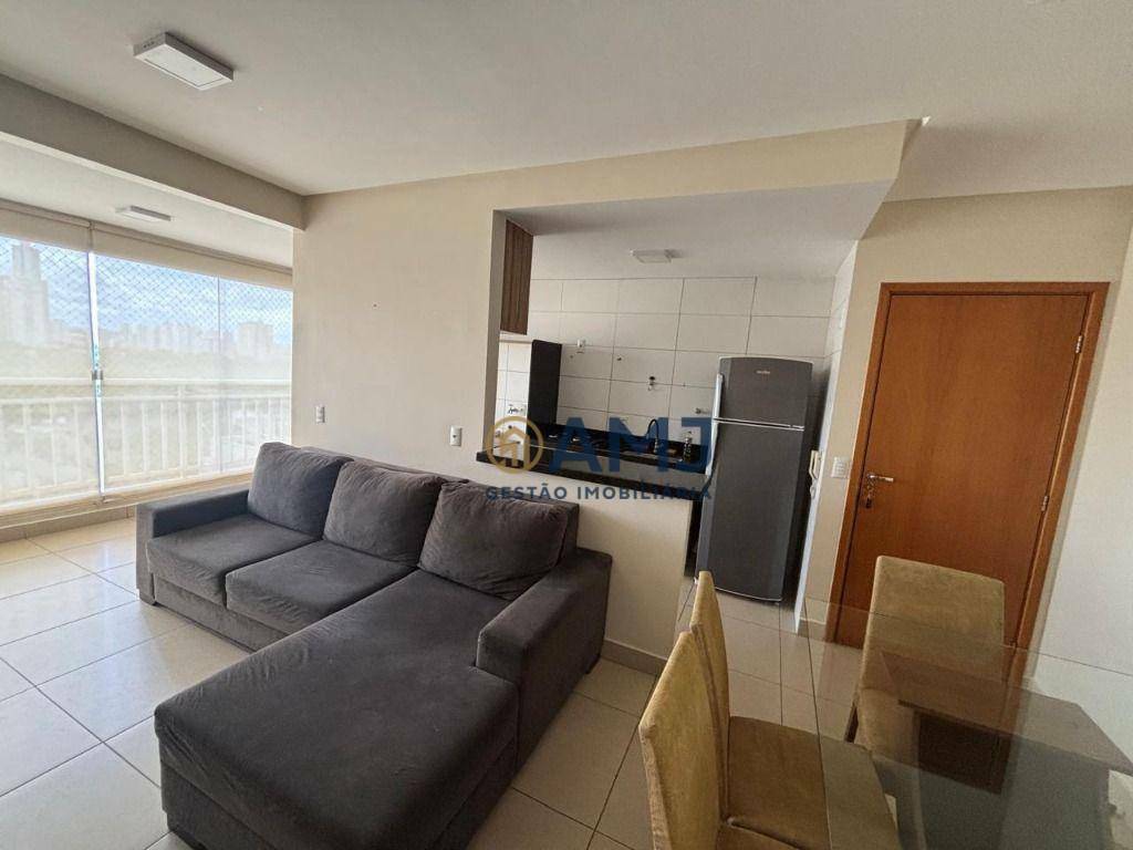 Apartamento à venda com 2 quartos, 67m² - Foto 1