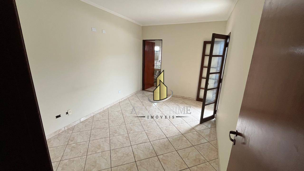 Casa, 3 quartos, 200 m² - Foto 3