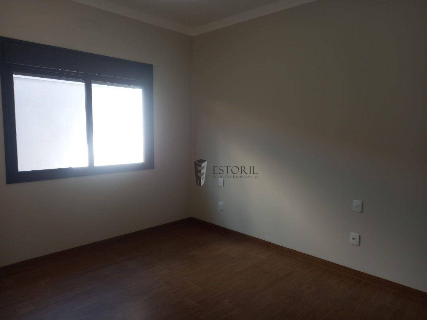 Casa à venda com 3 quartos, 300M2 - Foto 8