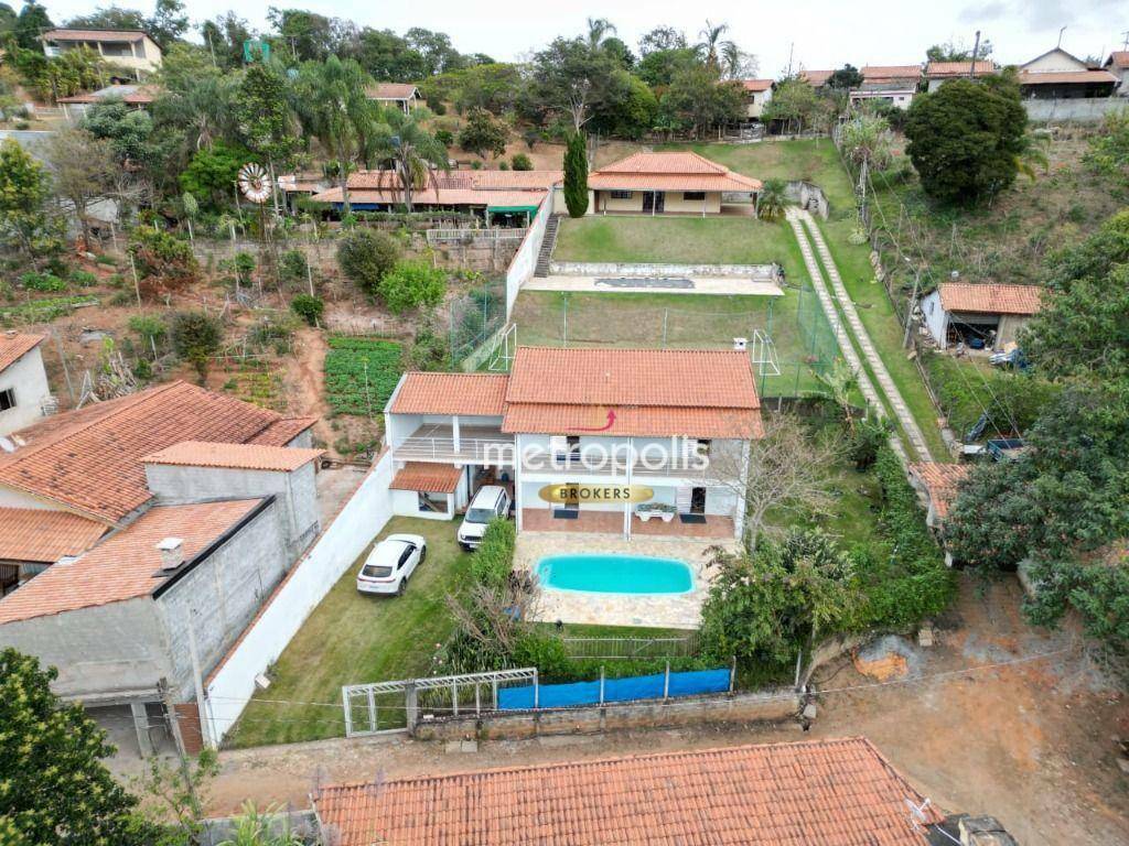 Chácara à venda com 2 quartos, 215m² - Foto 17