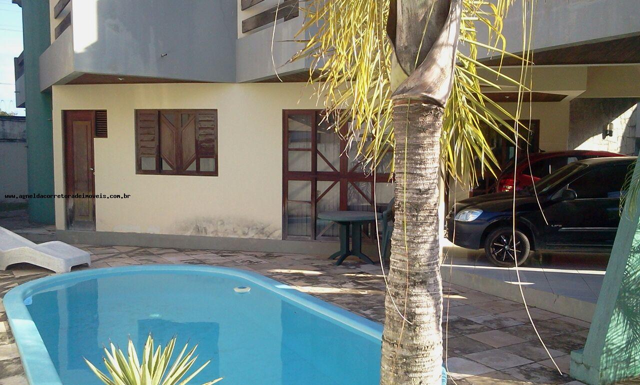 Casa de Condomínio à venda com 3 quartos, 205m² - Foto 1