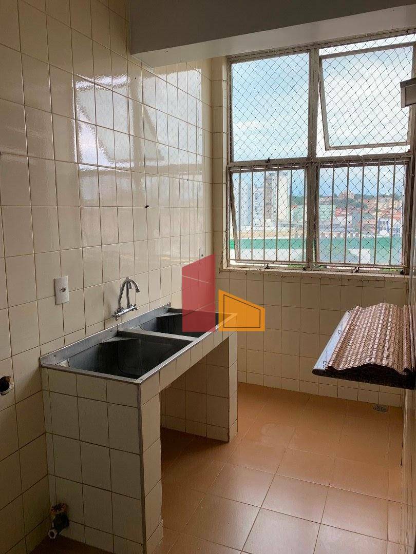 Apartamento à venda com 4 quartos, 195m² - Foto 7