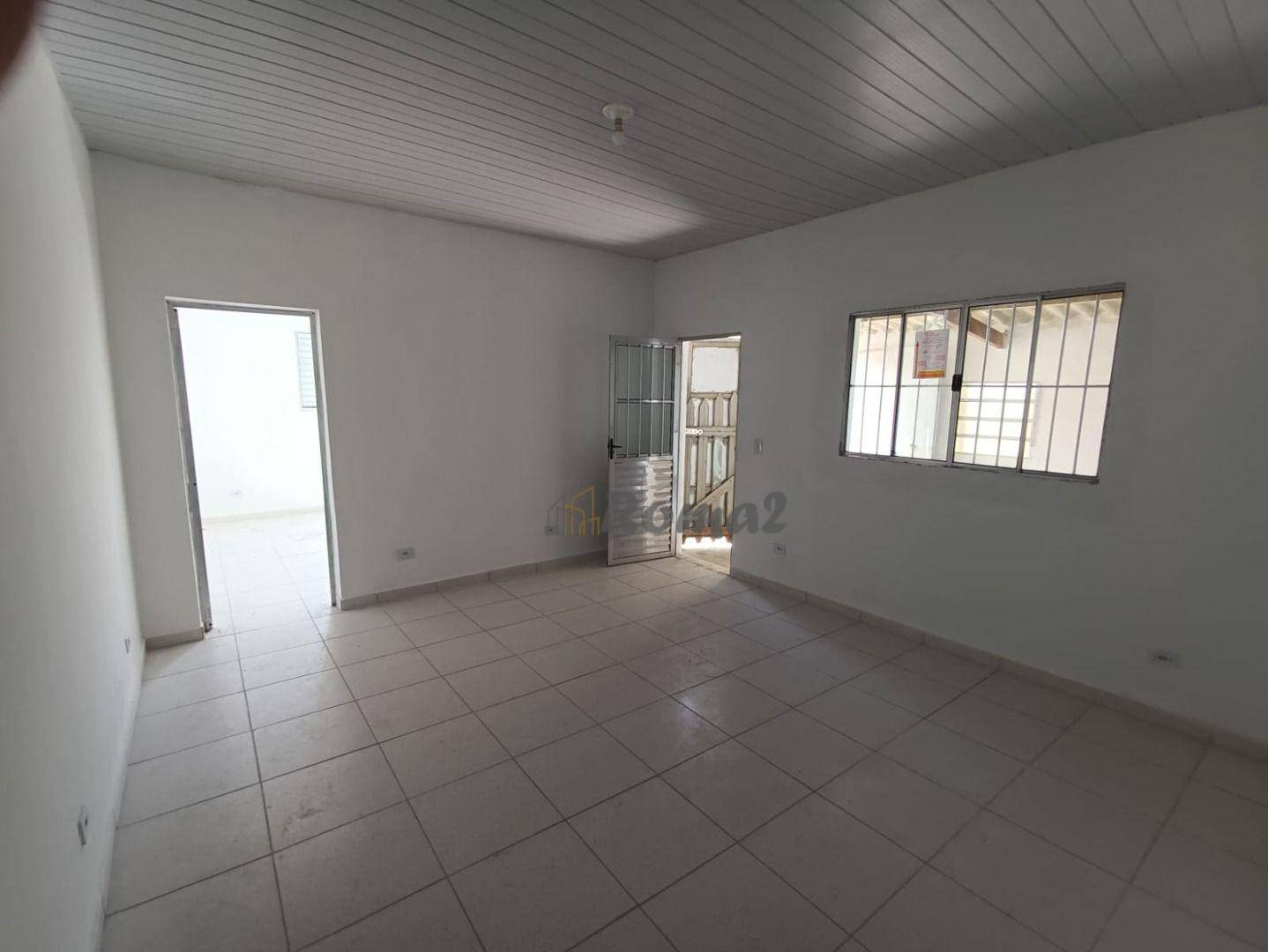 Casa para alugar com 3 quartos, 90M2 - Foto 4