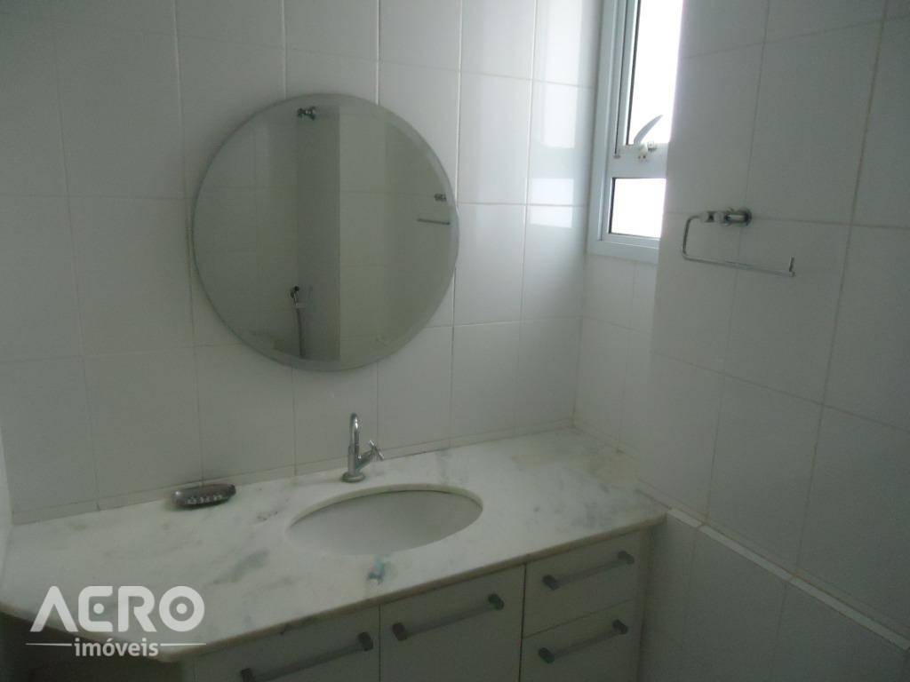 Apartamento à venda com 3 quartos, 86m² - Foto 47