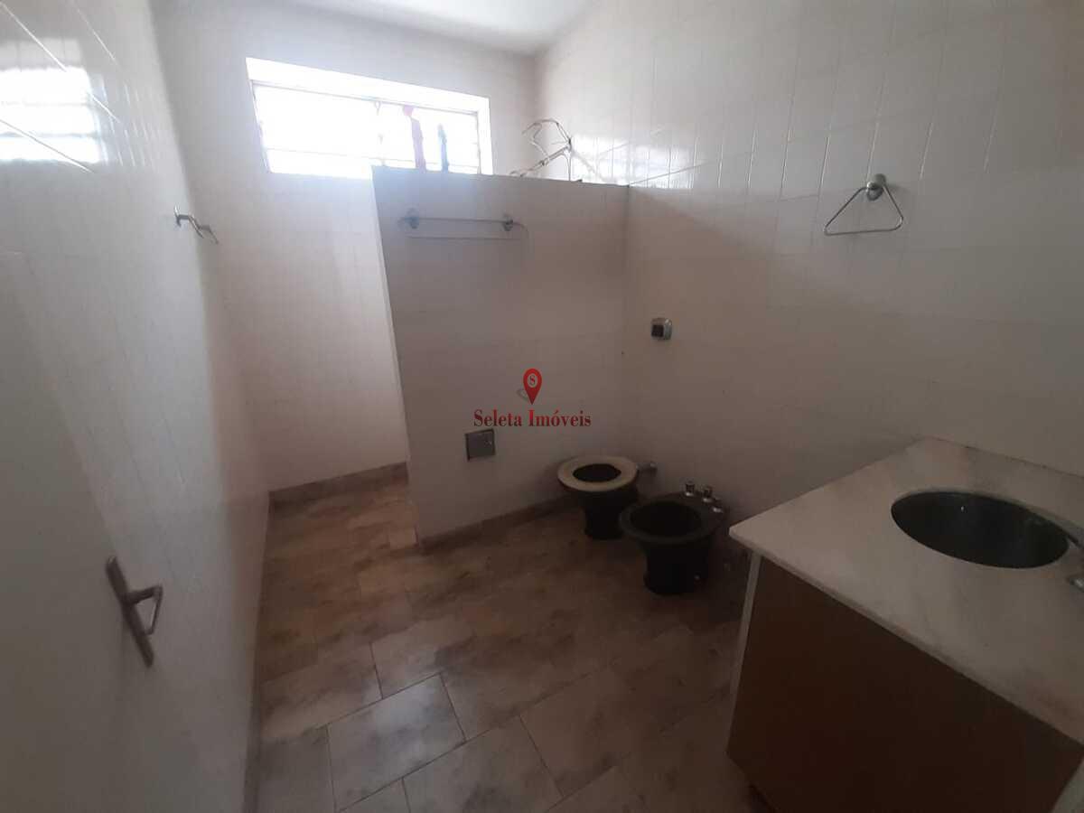 Casa para alugar com 6 quartos, 380m² - Foto 21