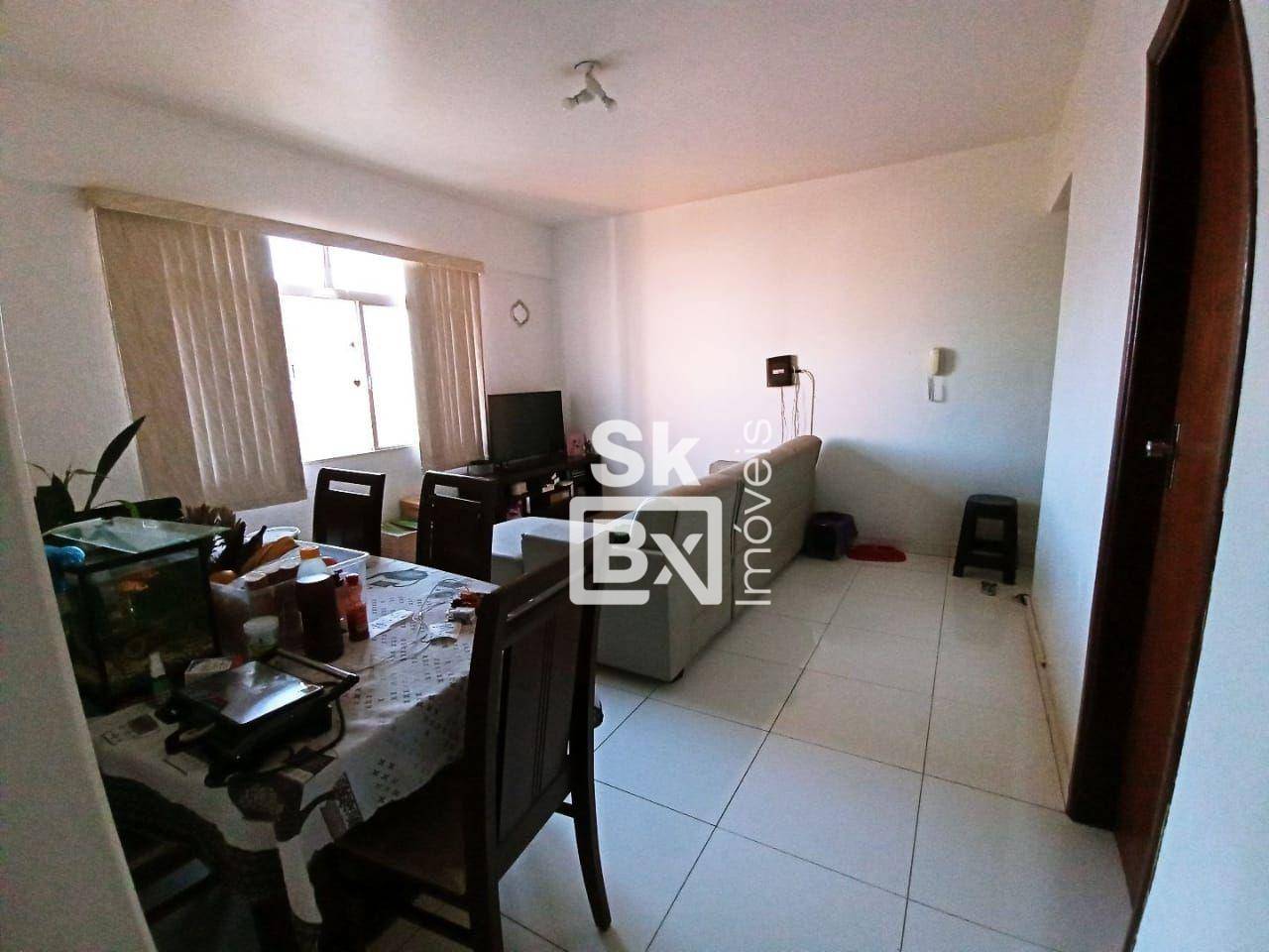 Apartamento à venda com 3 quartos, 80m² - Foto 1