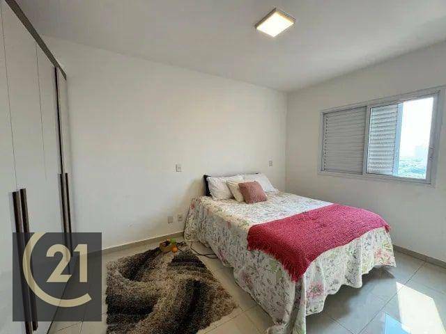 Apartamento à venda com 3 quartos, 135m² - Foto 9