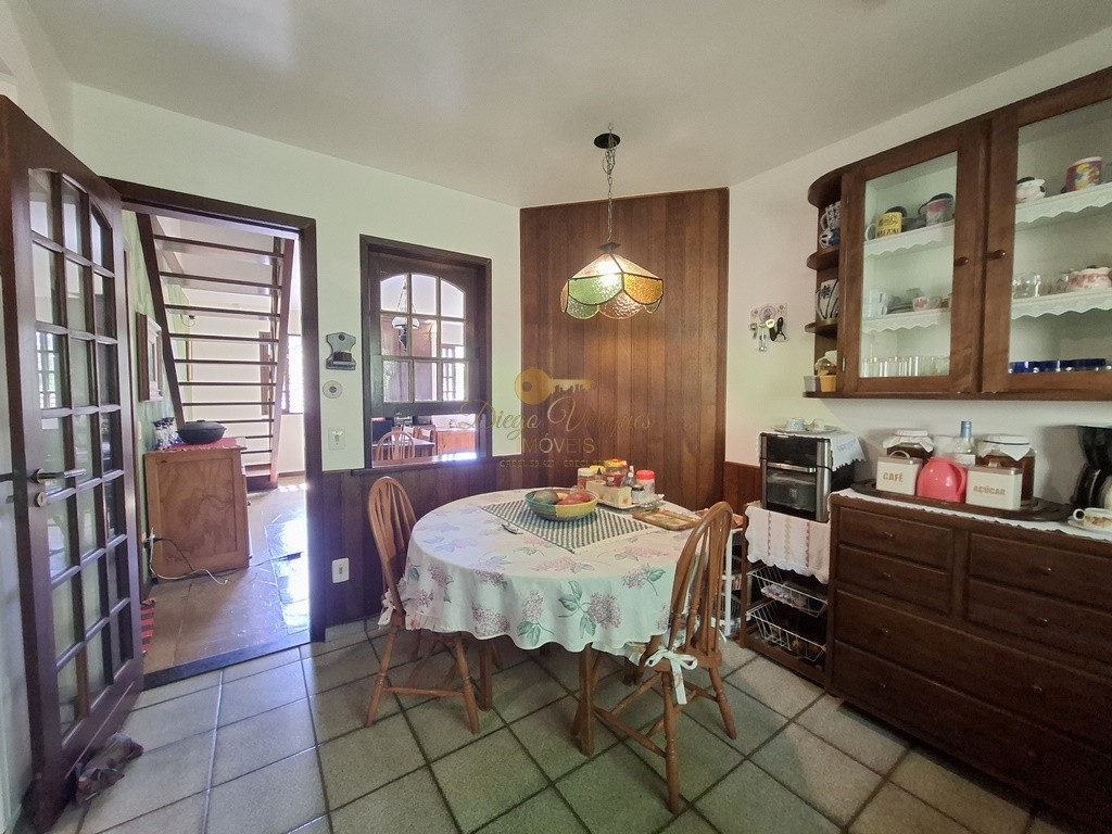 Casa de Condomínio à venda com 5 quartos, 980m² - Foto 9