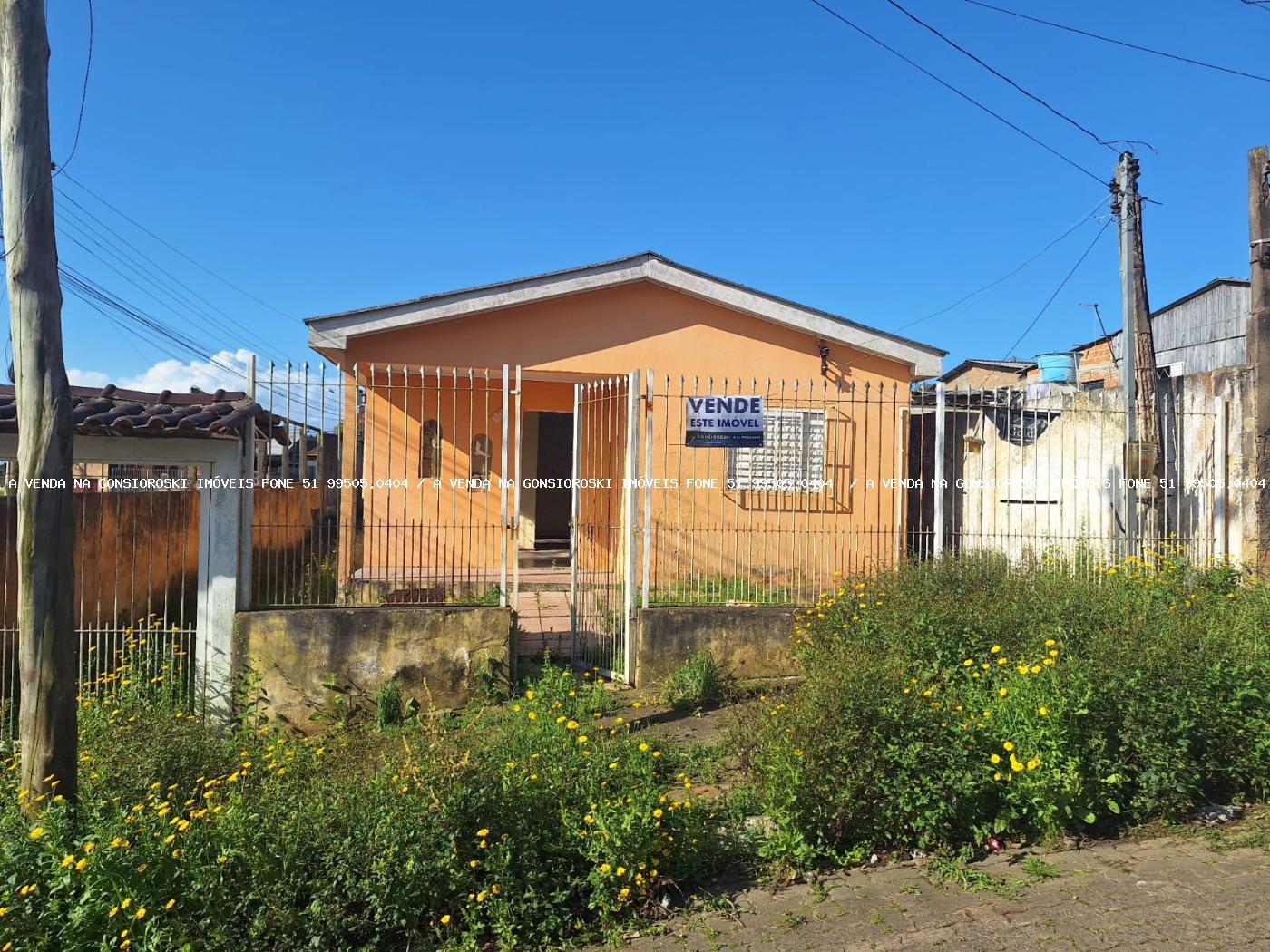Casa à venda com 4 quartos, 250m² - Foto 1